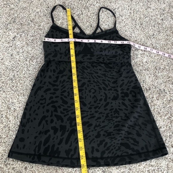 Lululemon strappy v neck animal print tank top 6 - Picture 3 of 8
